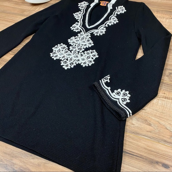 Tory Burch Merino Wool‎ Tunic Knit Sweater Woman's Small Color Black - Picture 2 of 7